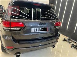 جیپ گراند شیرۆکی